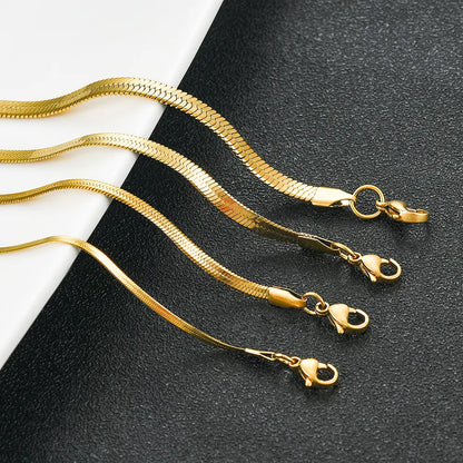 Blade necklace, flat snake-style chain in stainless steel, in gold and silver colors