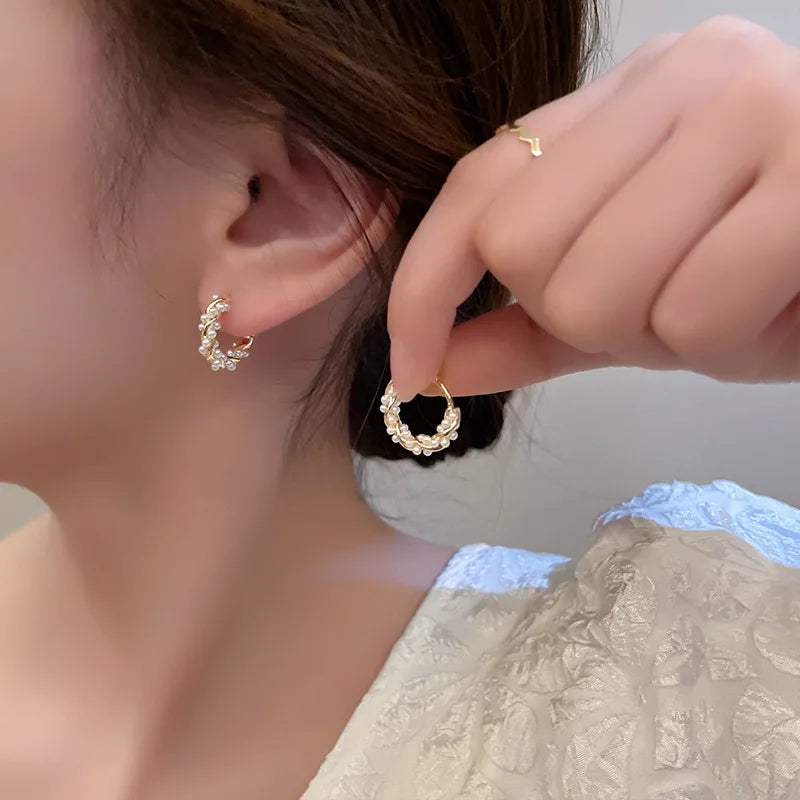 Elegant and Versatile Luxury Pearl Earrings